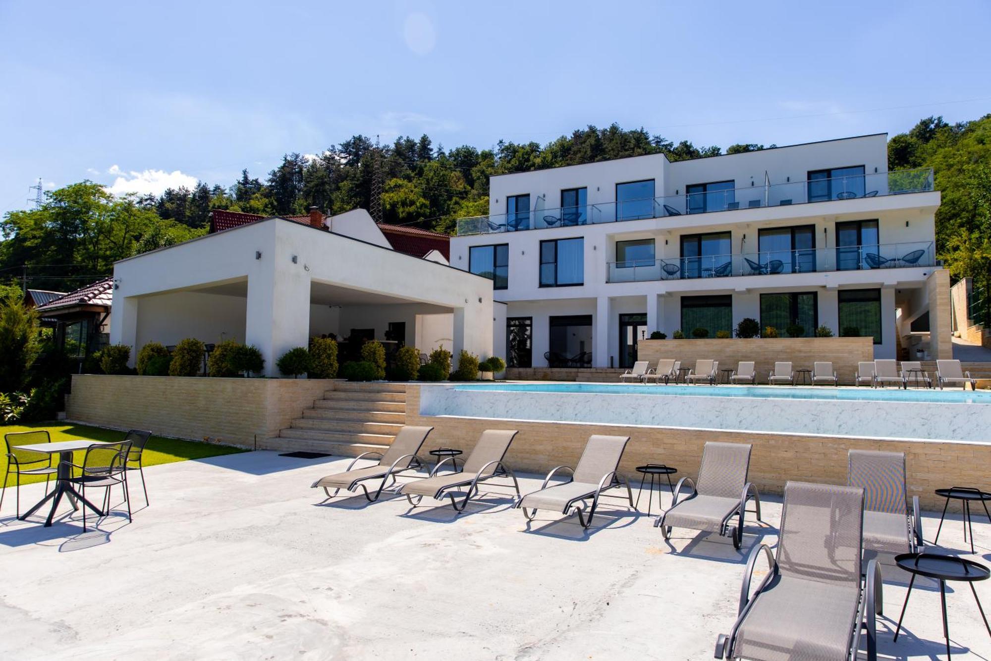 Yrys House - Adults Only Hotel Eselnita Exterior photo