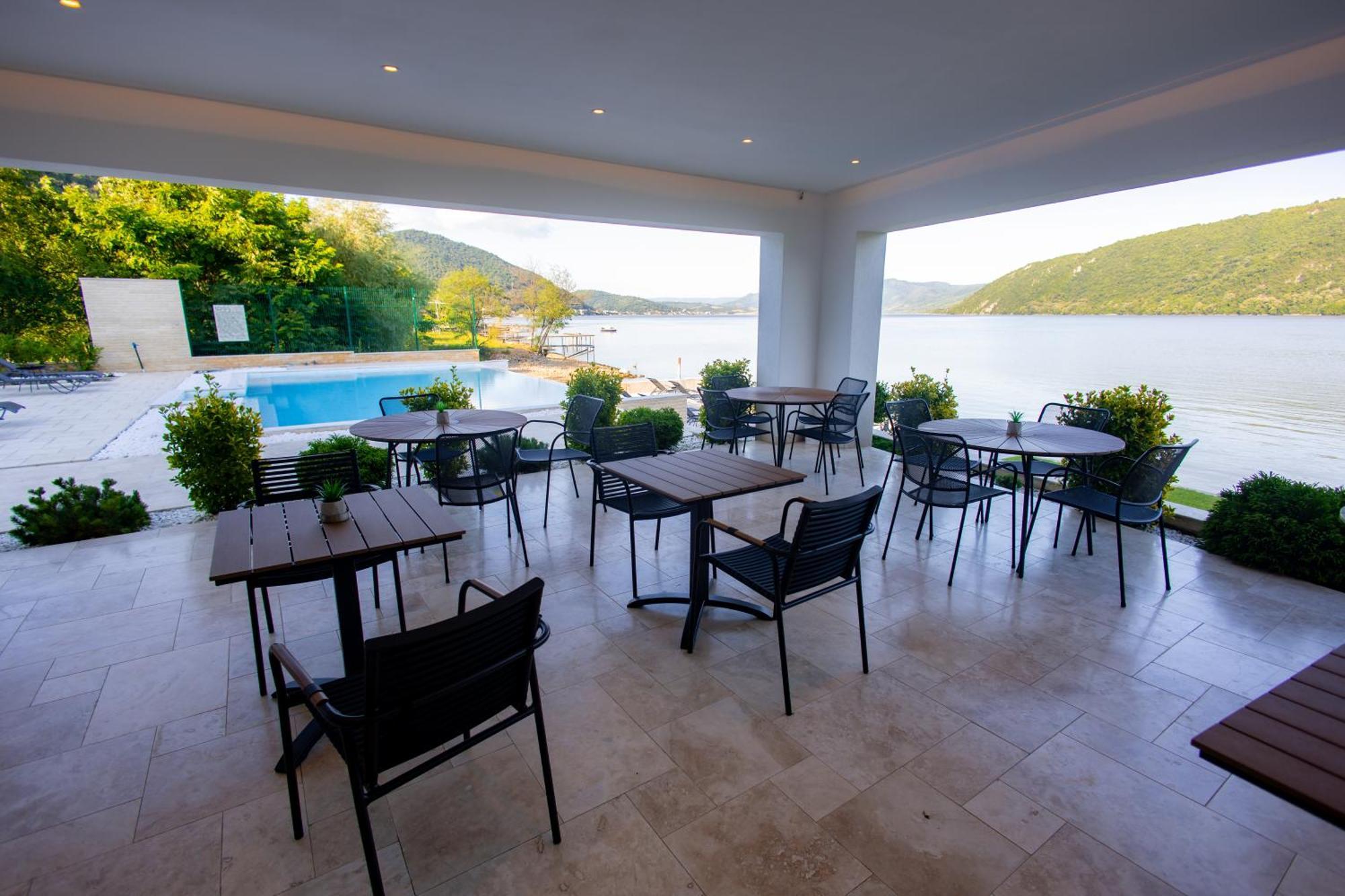 Yrys House - Adults Only Hotel Eselnita Exterior photo